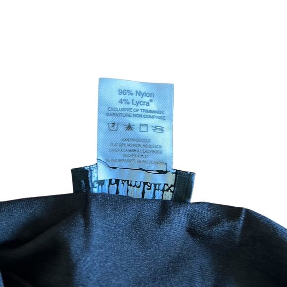 Gilda Marx Black Fishnet Top Shelf Bra Removable Straps Size Large (runs small) - Picture 9 of 9